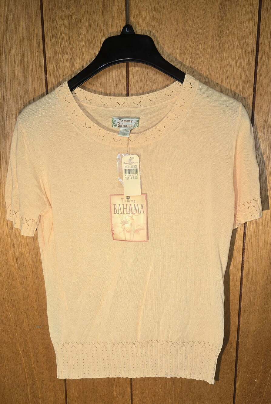 Tommy Bahama Womens M Seabreeze Tee Knit Sweater Top Light Nectar Peach NWT